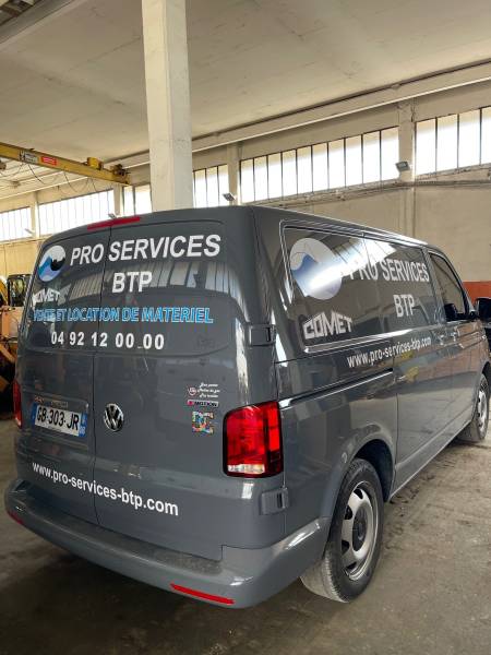 decor adhesif pour petit utilitaire dans les alpes maritimes