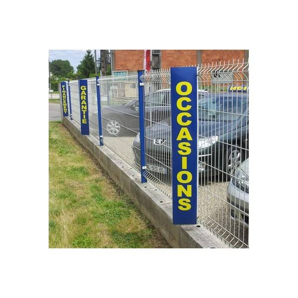 totem de clôture personnalisé